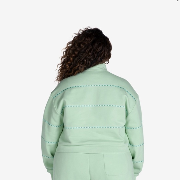 Melody Ehsani Mint Green Logo Fleece Pullover & Shorts Full Set - Picture 2 of 6